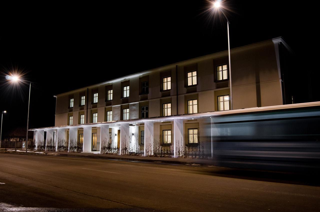 Fidelitas Hotel Sfântu-Gheorghe Exteriör bild